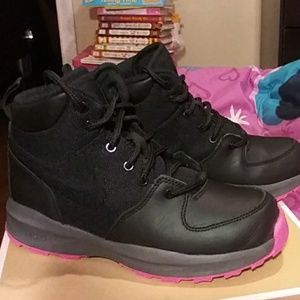 Nike ACG Manoa Boots